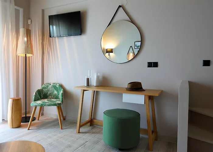 Kallini Apart Otel 3*