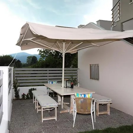 Kallini Aparthotel